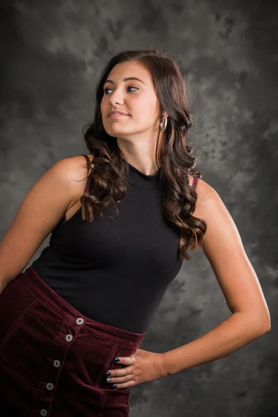 Mulher adolescente menina cabelo estilo moda retrato . — Fotografia de Stock