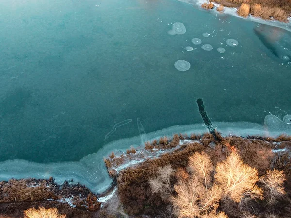 Winterlandschap Vanaf Een Hoogte Ijzige Lucht Ijs Rivier Rivier Winter — Stockfoto