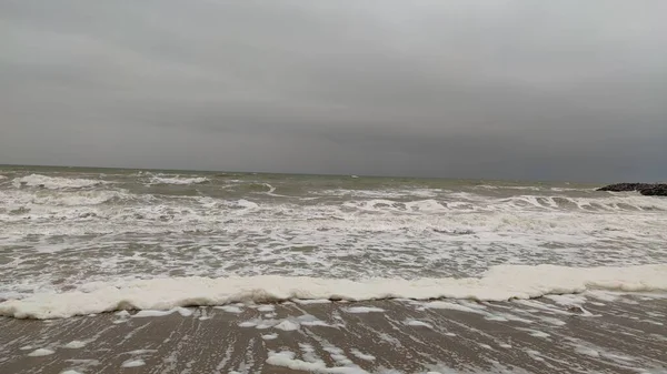 Wellen Auf See Meerschaum Ufer Und Wellen Sturm Auf Dem — Stockfoto