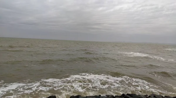 Wellen Auf See Meerschaum Ufer Und Wellen Sturm Auf Dem — Stockfoto