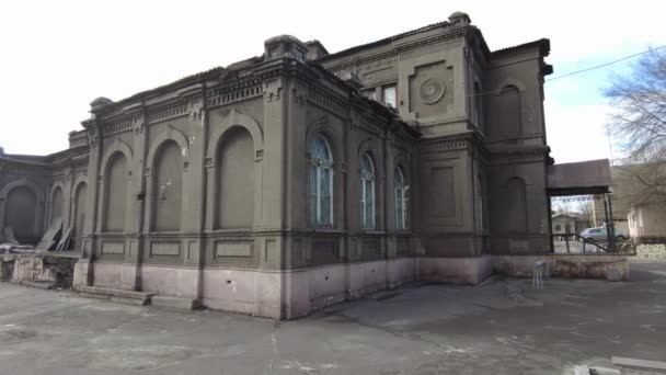 Stary Piękny Dom Budynek Ciekawej Architekturze Klasyczny Dom Cegły Piękna — Wideo stockowe