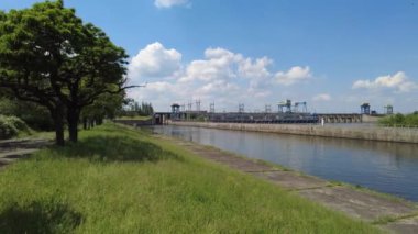 Hidroelektrik santrali. Geçit. Hidroelektrik. elektrik üretimi