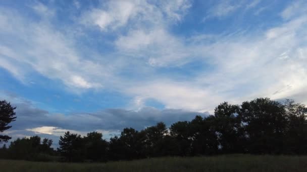 Sonnenuntergang Mit Schönem Himmel Abendlandschaft Mit Wolken Naturlandschaft Volumetrische Wolken — Stockvideo