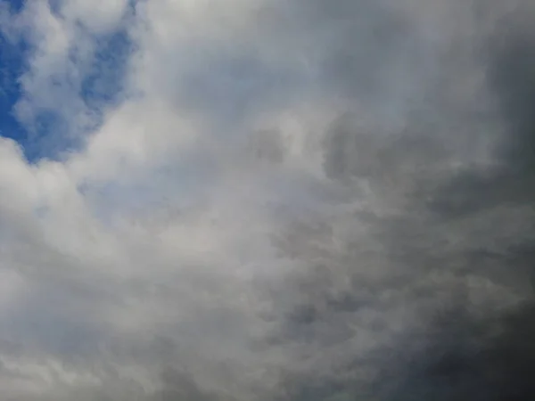 Bewölkter Himmel Und Wind Wolken Vor Dem Sturm Starker Wind — Stockfoto