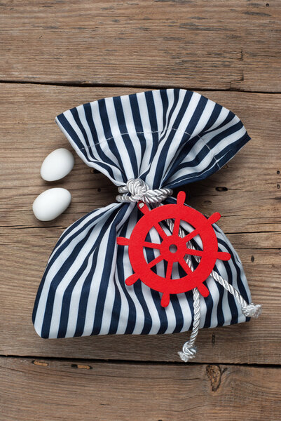 Fabric pouch wedding favor