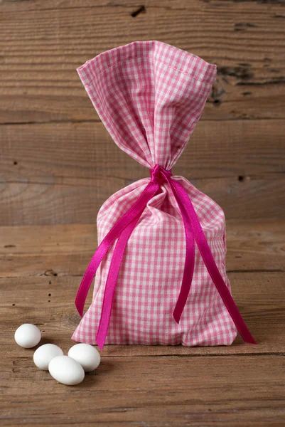 Fabric pouch wedding favor — Stock Photo, Image