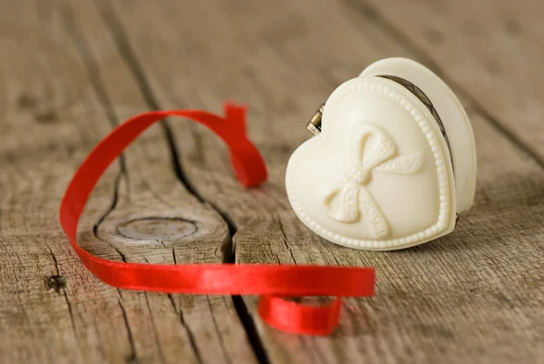 Jewelery box in heart shape — Stock Photo, Image