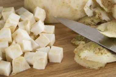 Kereviz ile pişirme