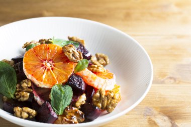 Portakal ceviz salata 