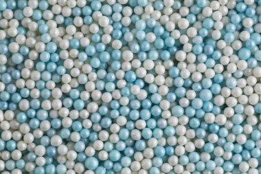 Mavi ve beyaz şeker süslemeleri