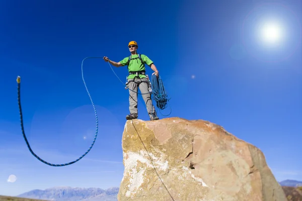 Climber on the edge. — Stock Photo, Image