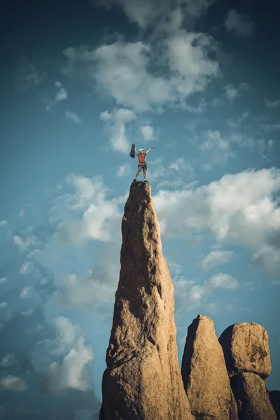 Climber on the edge. — Stock Photo, Image