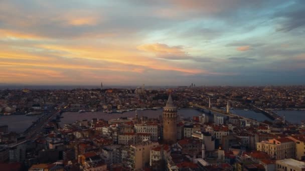 Luftaufnahme des Goldenen Horns von Istanbul bei Sonnenaufgang. Türkei — Stockvideo