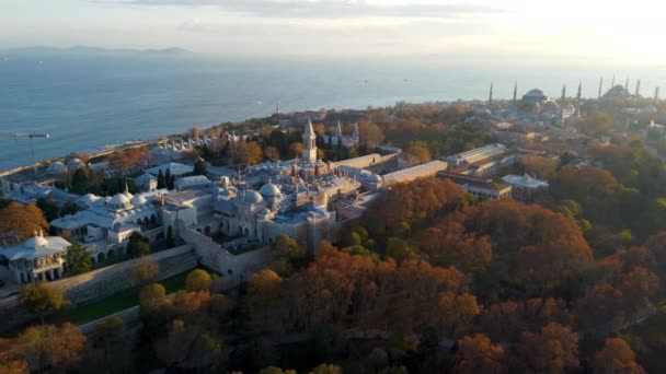Widok z lotu ptaka na pałac Topkapi w Stambule. Nagranie wideo w Turcji — Wideo stockowe