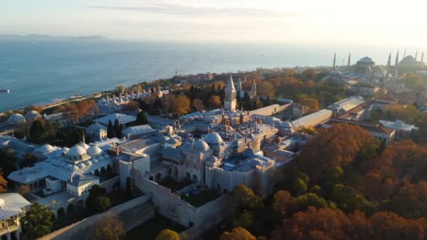 Vista aérea del Palacio Topkapi en Estambul. Filmación en Turquía — Vídeo de stock