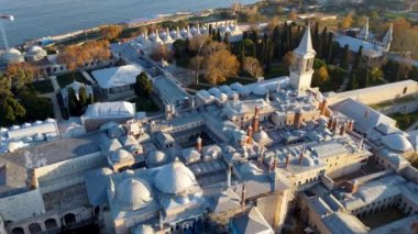 İstanbul 'daki Topkapı Sarayı' nın havadan görünüşü. Türkiye 'de görüntü