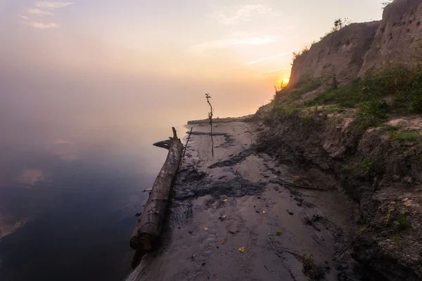 Misty morning on the river and clouds reflected in water — Stock Photo, Image