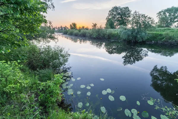 Színes naplementét a folyó — Stock Fotó