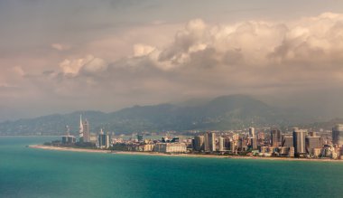 BATUMI, GEORGIA - 20 Temmuz: Karadeniz kıyısındaki kentin havadan görünüşü, Batumi, Gürcistan