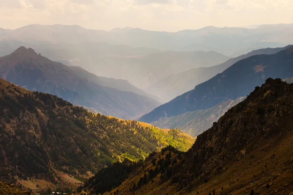 Lindas paisagens com altas montanhas da Turquia — Fotografia de Stock