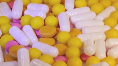 Bir çok farklı dönen uyuşturucuyu kapat