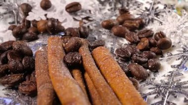 Noel ve yeni yıl dekorasyonu. Aydınlatma Noel kıvılcım .