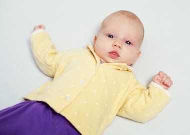 Bebek beyaz arka plan üzerinde döşeme