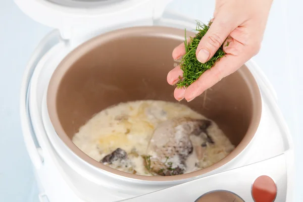 Add dill in sauce — Stock Photo, Image