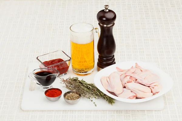 tavuk kanadı yemek pişirmek için malzemeler