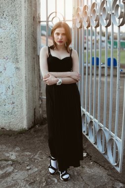 düşünceli genç kız