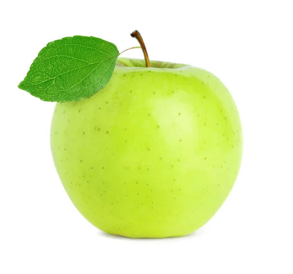 Zelené jablko s listy — Stock fotografie