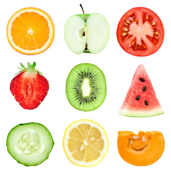 Свіжі фруктові та овочеві скибочки — стокове фото