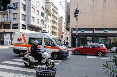 Milan, İtalya - 18 Mart 2015: şehrin sokaklarında