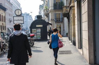 Milan, İtalya - 18 Mart 2015: şehrin sokaklarında.