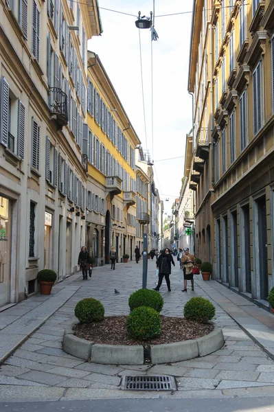 도시의 거리에 밀라노 이탈리아 2015 — 스톡 사진