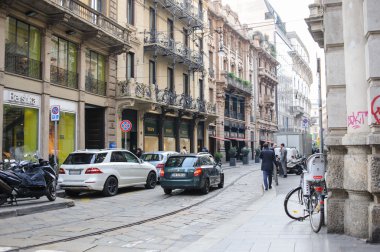 Sahneler, Milan, İtalya