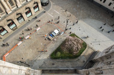 Sahneler, Milan, İtalya