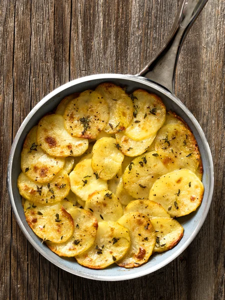 Rustieke Franse gouden anna aardappel — Stockfoto