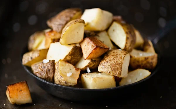 Närbild Kastrull Med Spansk Stekt Potatis — Stockfoto