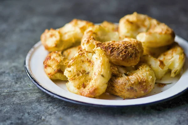 Primo Piano Patate Forno Dorate Croccanti Schiacciate — Foto Stock