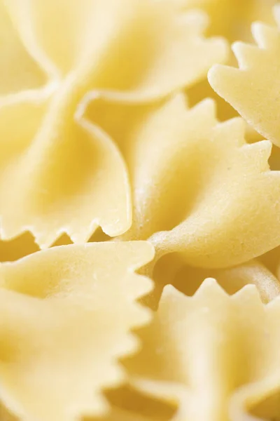 Primo Piano Farfalle Italiane Pasta Cruda Sfocatura Cruda Sfocata — Foto Stock