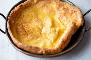 Bir kap Alman gözlemesi, Hollanda bebek kahvaltısı.