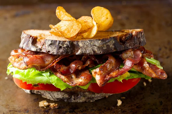 Zblízka Řemeslný Americký Blt Sendvič — Stock fotografie