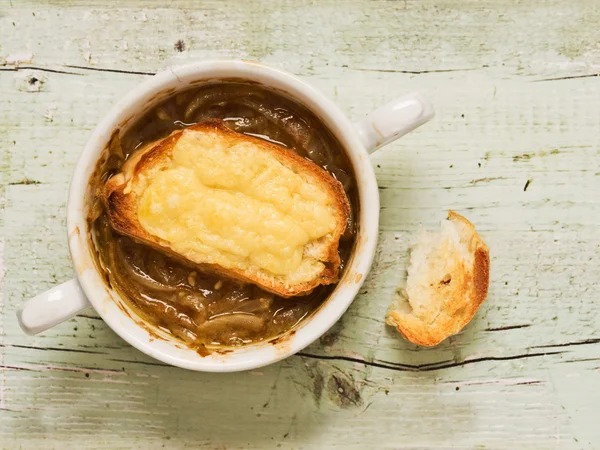 Soupe d'oignon français rustique — Photo