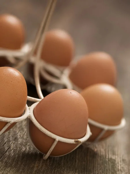 Granja rústica huevo de pollo fresco — Foto de Stock