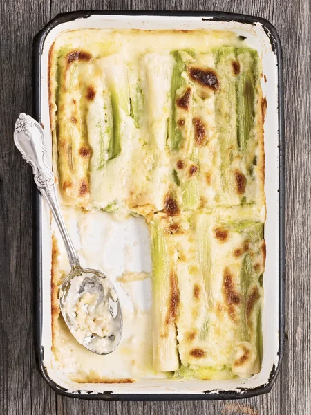 Lauchgratin rustikal — Stockfoto