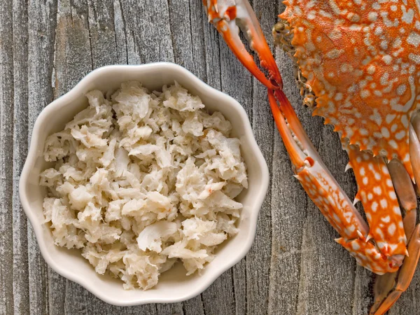 Rustic chunky cooked crab meat — Stock Photo, Image