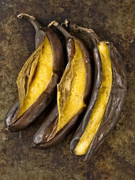 Ρουστίκ μπανάνας στα κάρβουνα — Φωτογραφία Αρχείου