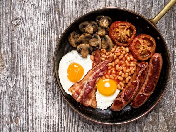 Сільський повний англійський сніданок — стокове фото