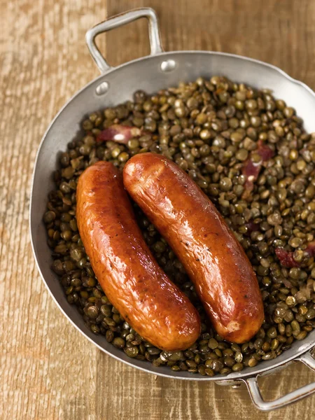 Saucisse rustique aux lentilles — Photo